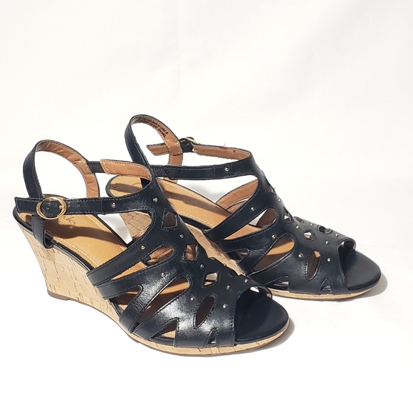 Clarks Shoes - Clarks Artisum black leather wedges